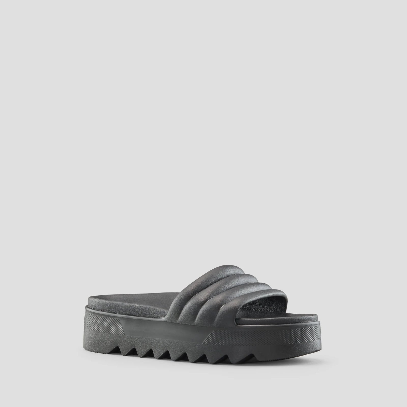 POOL PARTY MOLDED EVA SLIDE