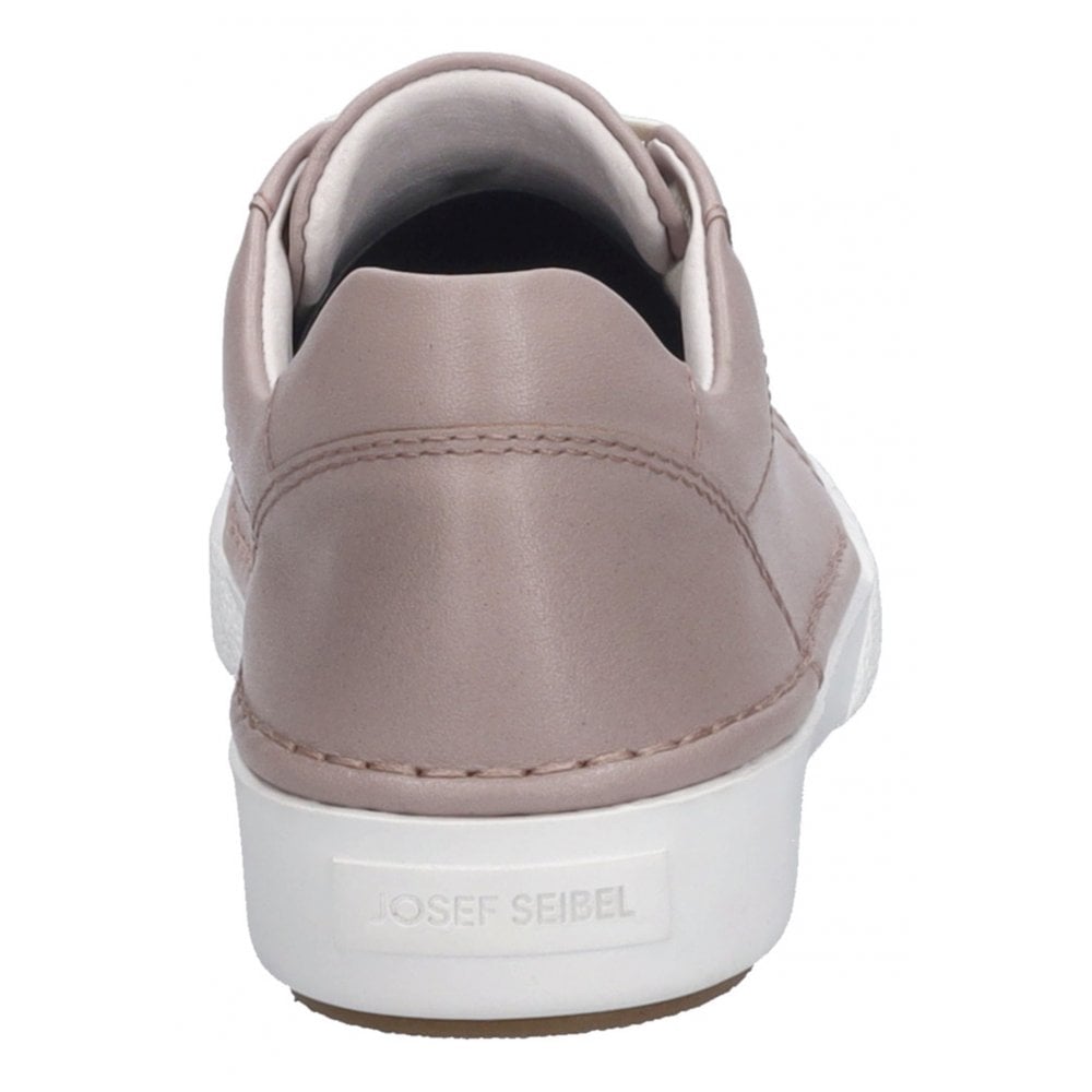 Claire 01